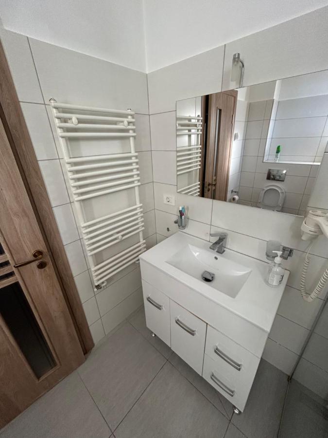 Casa Bunicilor Villa Colonia Sase Martie Ngoại thất bức ảnh